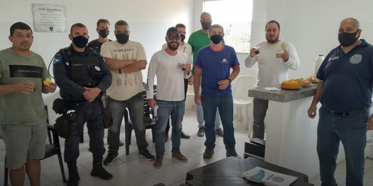 A Direção de Ordem Pública do Município de Italva realizou na tarde desta terça-feira, dia 06 de Julho de 2021, uma reunião com todos os profissionais que atuam no ramo de sonorização volante da cidade.